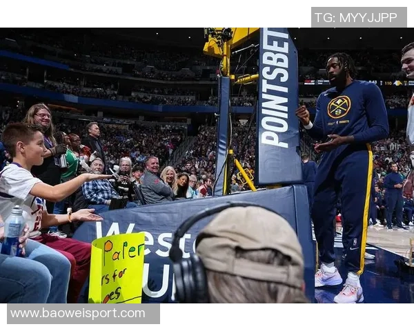 杰基杨创造历史成季后赛首位30分10助攻0失误球员