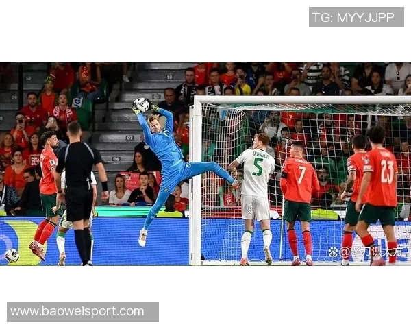 凯莱赫扑点神勇展现实力成功封堵C罗B费与姆巴佩的点球挑战 凯莱赫扑点神勇展现实力成功封堵C罗B费与姆巴佩的点球挑战