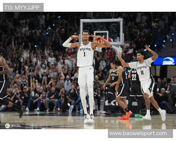 文班和字母哥双双闪耀首周东西部周最佳表现引发热议